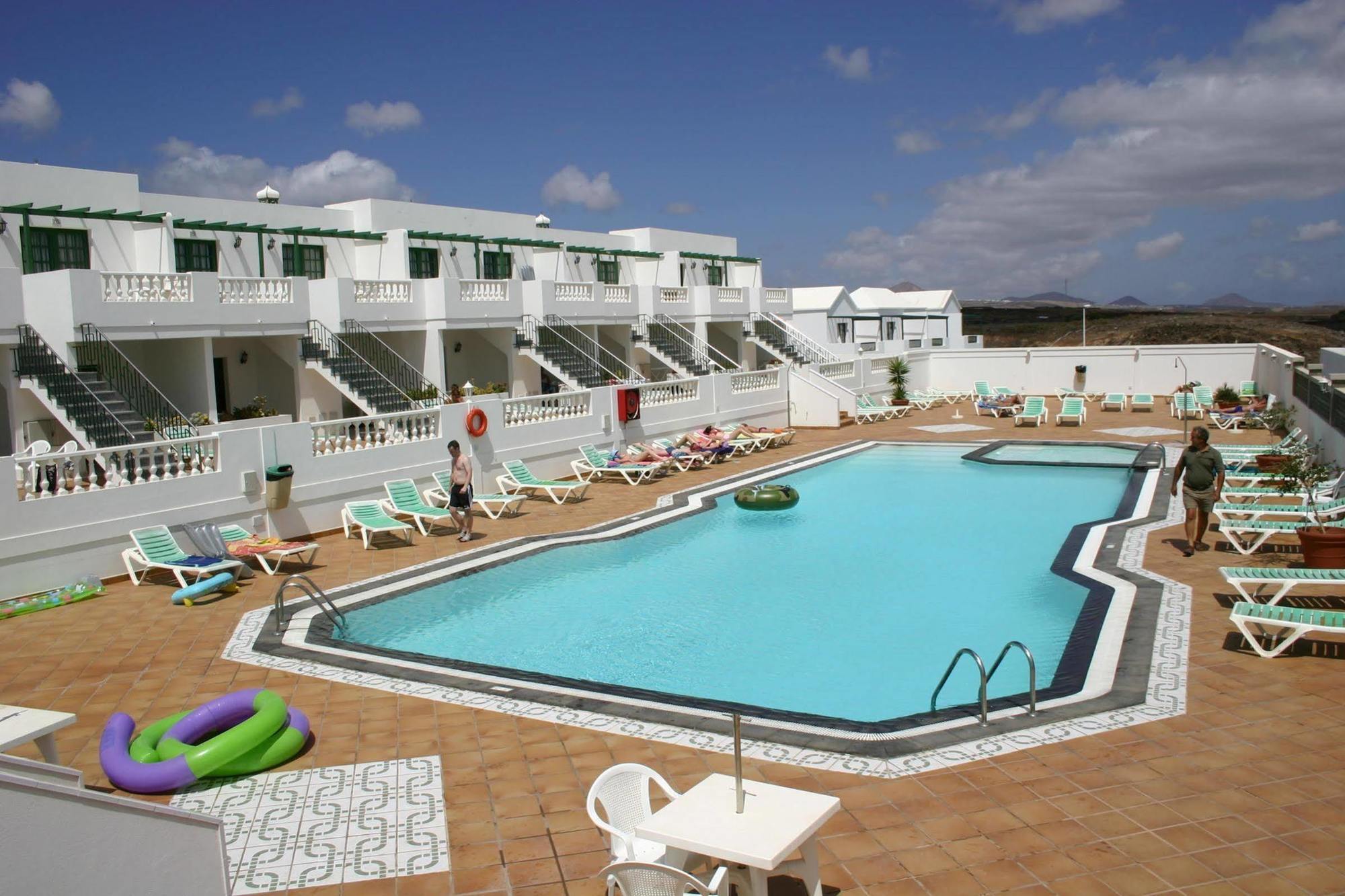Apartamentos Tisalaya Puerto del Carmen  Exteriör bild